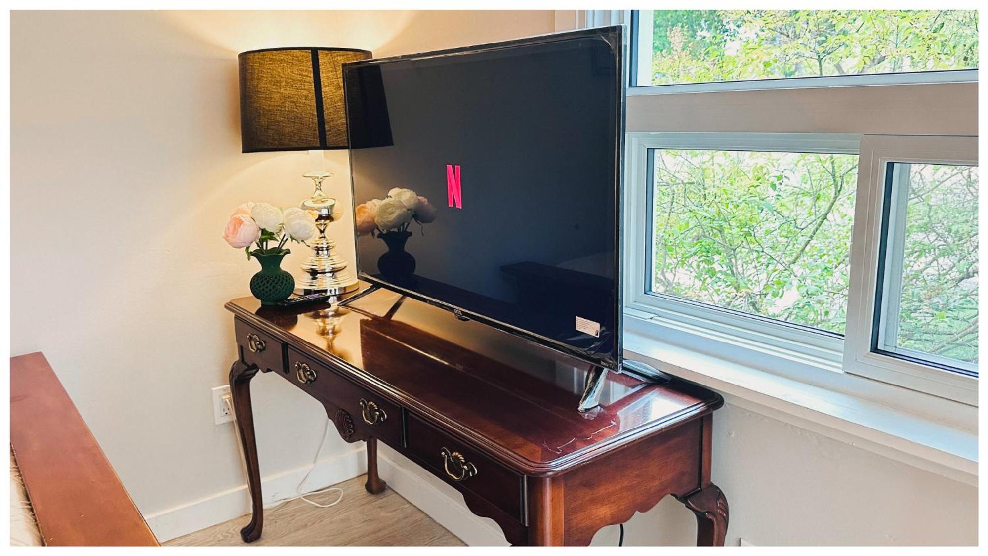 The Stays - Private Cozy 1 Bhr Apt On Main Floor Toronto Eksteriør bilde