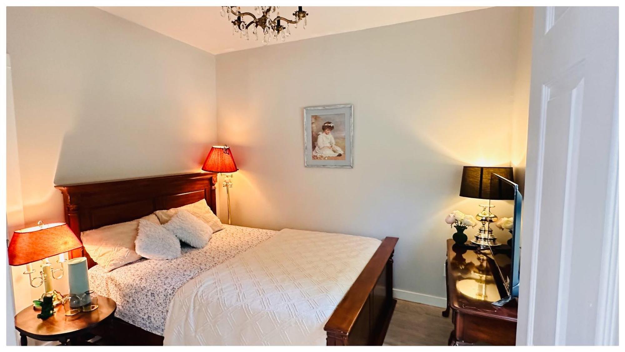 The Stays - Private Cozy 1 Bhr Apt On Main Floor Toronto Eksteriør bilde